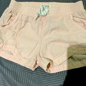 BILLABONG shorts!!! Good condition!